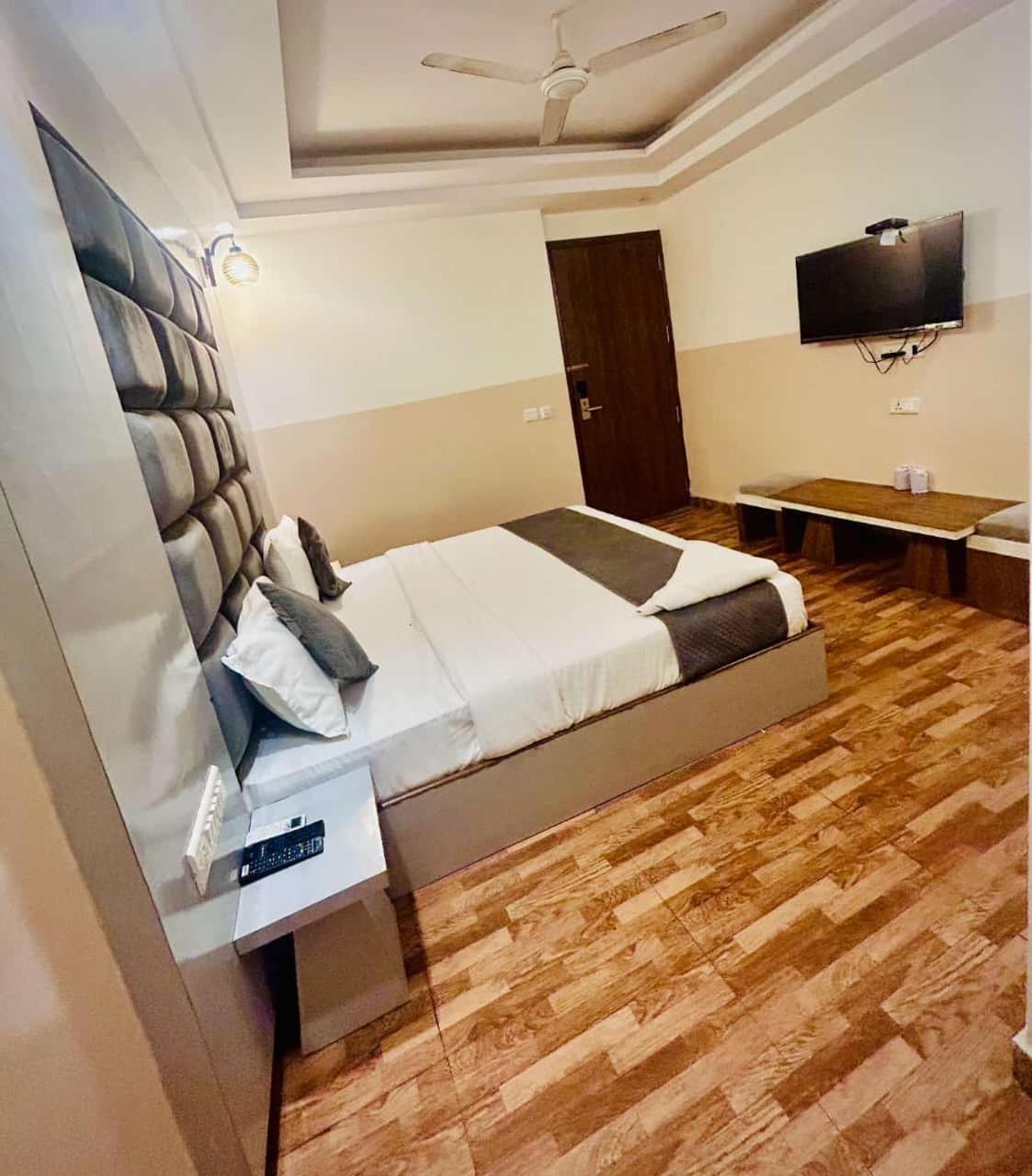 Hotel Airport City New Delhi Eksteriør bilde