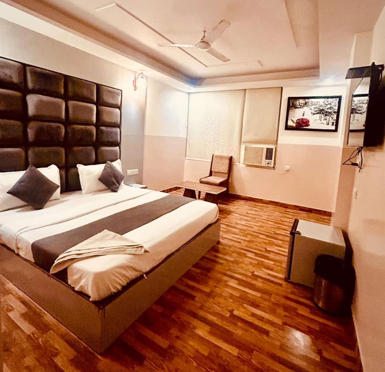 Hotel Airport City New Delhi Eksteriør bilde