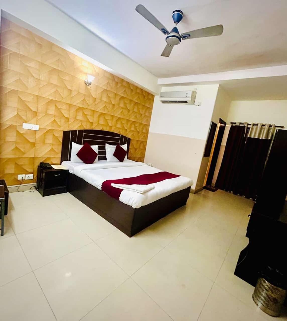 Hotel Airport City New Delhi Eksteriør bilde